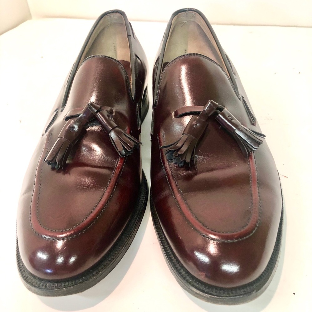 MEN’S JOHNSTON and MURPHY CLASSIC TASSEL SHOES. - Picture 2 of 10